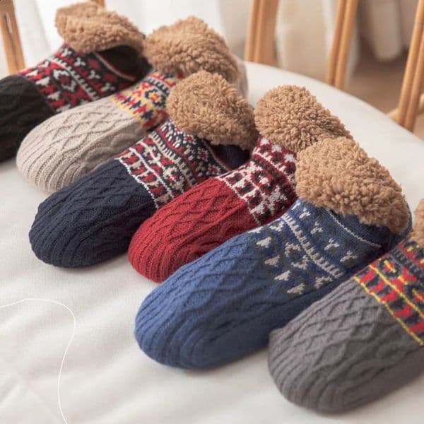 Winter thick wool socks mens thick wool socks warm family bedroom socks slippers womens non slip feet warm snow fashionable printed socks 241118