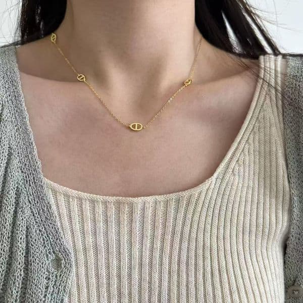 S Pure Sier Pig Nose Necklace for Women Versatile Fashionable Unique Design Clavicle Chain Light High-end Neck Jewelry