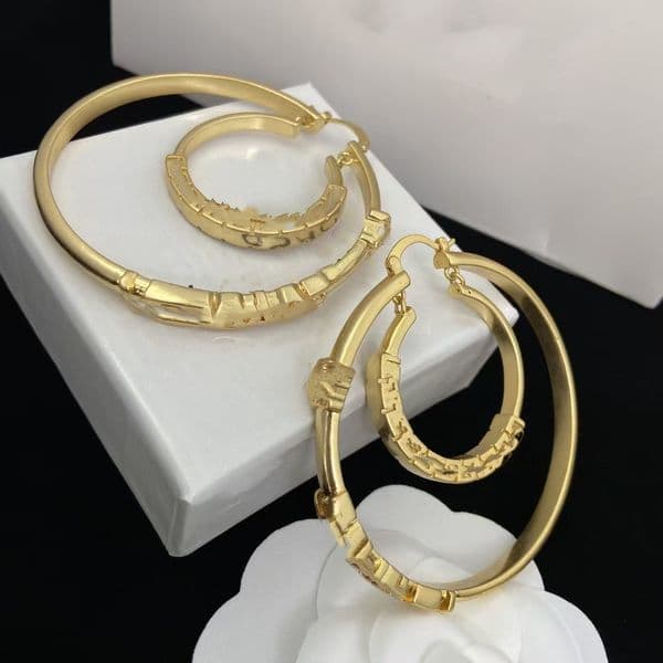 new gold brass letter earrings womens fashion christmas wedding bridal gifts designer jewelry 58888888