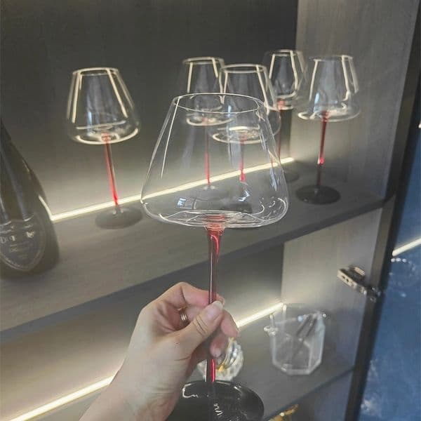 720ml Large Capacity Red Wine Glasses High Wine Glass Set Home High Value Crystal Glass Burgundy Wine Glass High Bar Barware 240921