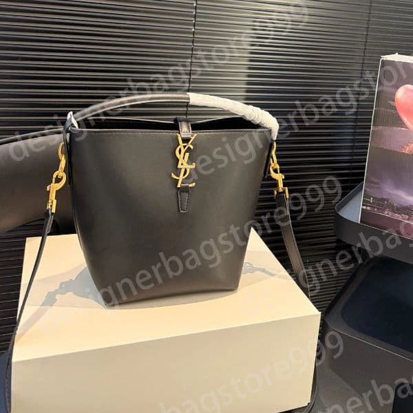 Designer bag tote bag shoulder bag luxury bag crossbody bag high-quality crossbody bag women's handbag leather bucket bag shopping bag fashionable and versatile