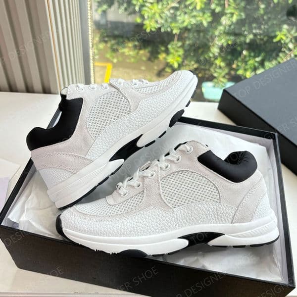 Luxury designer new Letter suede white Square-toe sneakers Lace-up low-tops Tennis shoes womens Sports trainers shoes Leisure platform shoes Breathable 35-42