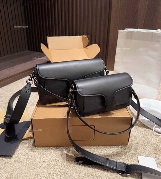 Evening Bags Luxury Designer Inspired Black Leather Armpit Bag Womens Elegant Single Shoulder Crossbody Bag with Gold Tone Hardware