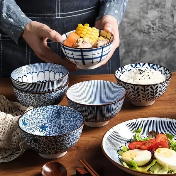 Japanese style blue and white hand painted 45 inch ceramic bowl retro rice for home use 250522