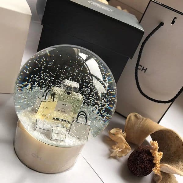 Designer Cclassics Golden Globe With Perfume Bottle Inside Snow Crystal Ball For Special gift set Birthday Novelty Christmas VIP With Gift Box Decoration