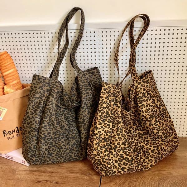 Large capacity leopard canvas bag fashion trend practical multi-functional niche shoulder bag 250106