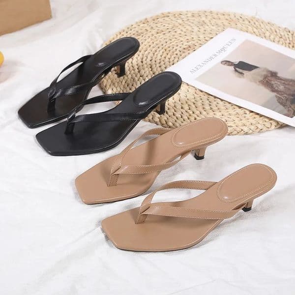 Womens Shoes European and American Style Wear Square Head Comfortable Stiletto Heels Fashion Flip-flops Beach Shoes 250107