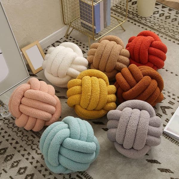 28cm Pillow Manual Braided Knot Pillow Round Ball Shape Sherpa Elastic Sleeping Companion Sofa Couch Decor Throw Pillow Cushion