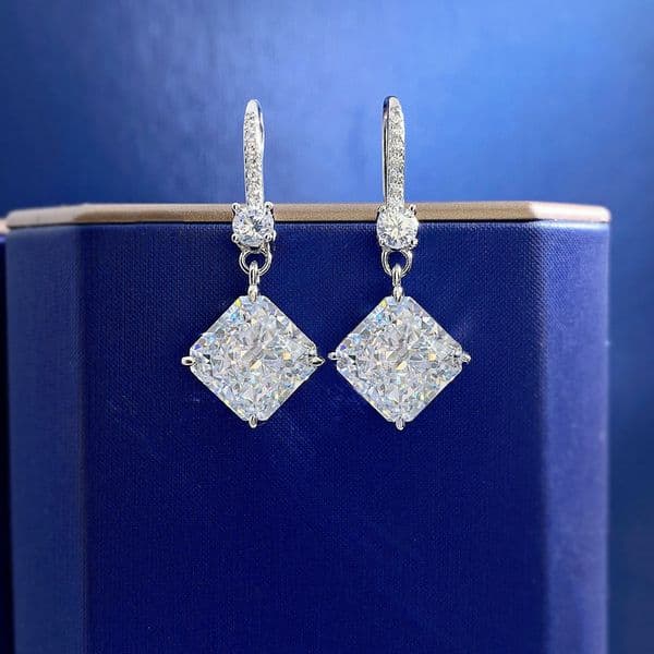 2025 Choucong Elegant Dangle Earrings Luxury Jewelry Real 100% 925 Sterling Silvber Radiant Cut White Moissanite Diamond Gorgeous Party Women Drop Hook Earring