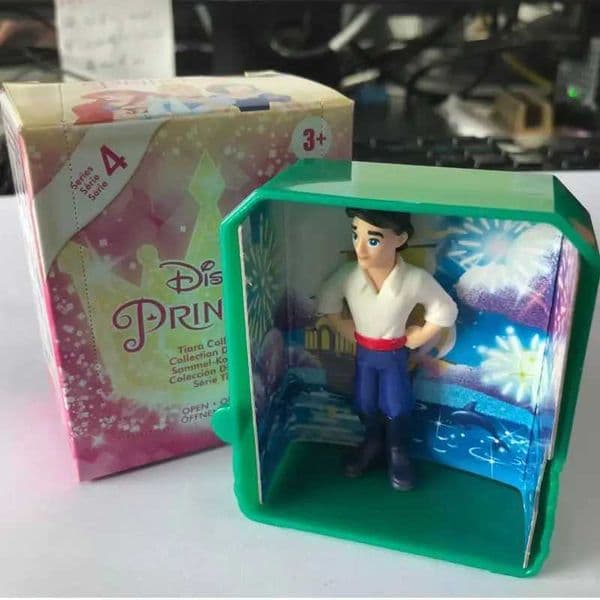 Great Cartoon Ariel Snow White Princess Anime Figure Mini Blind Box Treasure Hunt Set Doll Surprise Box Toy Girl Christmas Gift jp2GMR