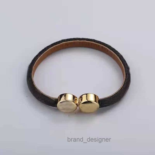 Charm Bracelets Brand Luxury Jewelry Female Designer Leather Bracelet High-end Elegant Fashion Gift with Box