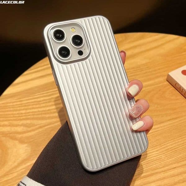 Luxury Corrugated Pattern Matte Phone Case For iPhone 16 15 14 Plus 13 Pro Max Shockprooof Hard Slim Plastic Wave Back Cover Z250122