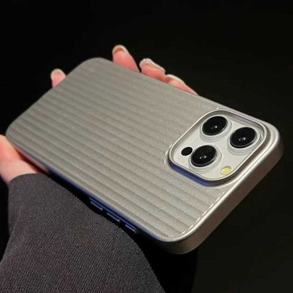 Luxury corrugated titanium grey phone case for iPhone 16 15 14 13 Pro Max Plus shockproof covercover and anti drop bumper Z250122