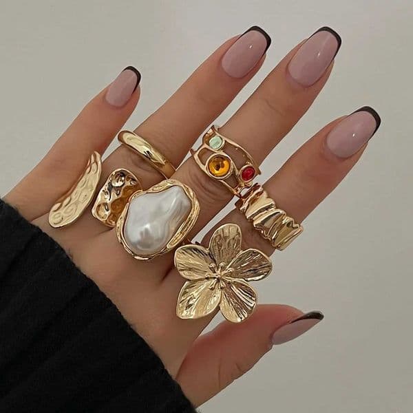 LATS Gold Color Flower Crystal Baroque Pearl Open Ring for Women Fashion Rings Set Engagement Party Gift Temperament Jewelry XJ250802