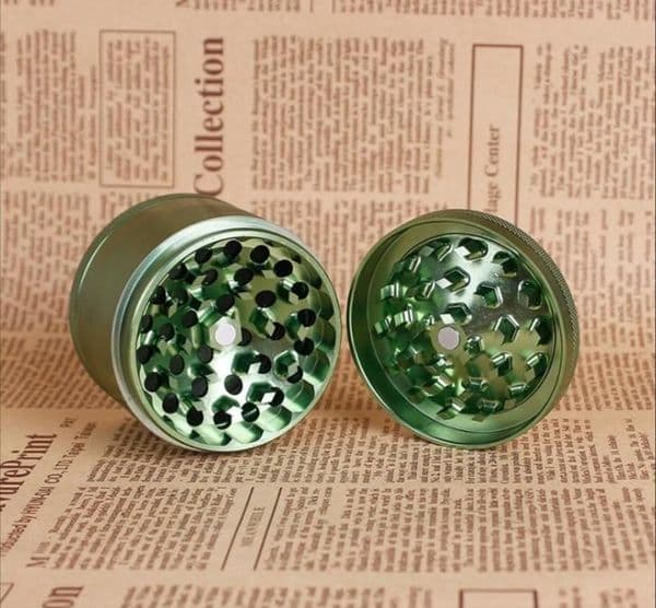 Multicolor aluminum alloy flat metal grinder new type cigarette lighter