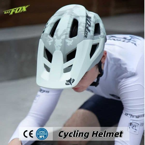 BATFOX Cycling Helmets Integrated Molding Detachable Brim Lightweight Breathable Outdoor Sport Women Men Road MTB Bicycle Helmet L250808