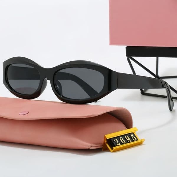 Sunglasses new fashion glasses luxury designer sunshade glasses letter leisure beach mirrors outdoor couple anti radiation and uv sunglasses with box 2695
