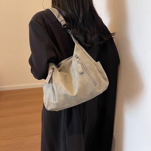 Sleek Minimalist Casual Underarm Crossbody Shoulder Bag for Everyday Use