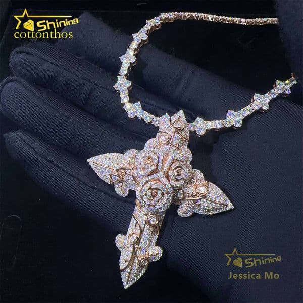 Bulk Stock Hip Hop Stylish Rapper Jewelry D VVS1 Moissanite Dia S Sier Gold Iced Out Man Rose Flower Cross Pendant