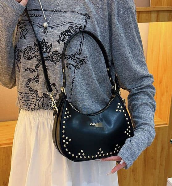 Designer Fashion C Family Moon Lady Tote Vintage Mini Shoulder Black Clutch Bags Handbag Hobo Crossbody Womens Man Classic 5a Quality Bag