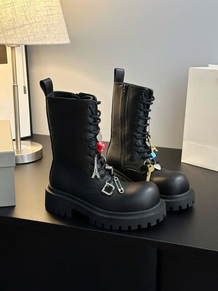 designer Women Hummer Lace-Up Boot B calfskin leather high-quality black soft bullskin with charms Big toe Stomper Derby Shoes Paris Martin Boots
