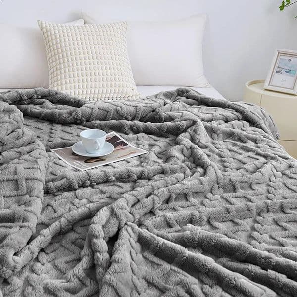Lightweight Breathable Blanket For Sleepers Bedding Sofa Bench Lunch Blanket Bed Blankets Multi-color 250811