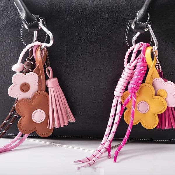Cute Leather Style Fringed Pendant Car Keychain Pendant Fashionable and Creative Ins Wind Bag Pendant Bag Accessories 250815