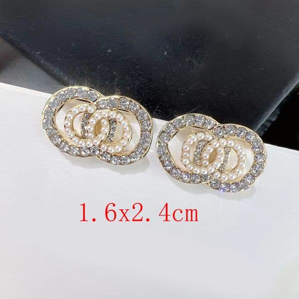 New Styles Ear Stud Earrings Diamond Crystal Pearl Real Gold Brass Copper Letter Earring Fashion Womens Wedding Designer Jewelry Valentine's Day Gifts