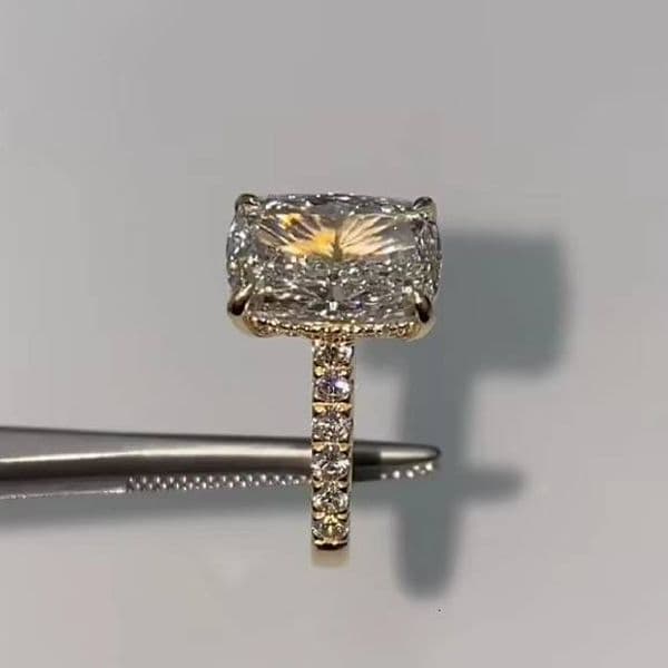 Gorgeous Engagement 4ct Elongated Cushion Cathedral Setting S925 14K Gold Plated Wedding Moissanite Rings