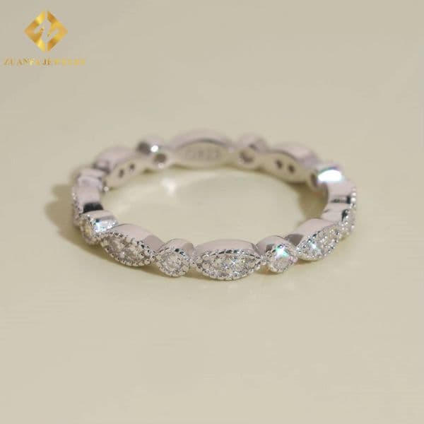 New Style Tiny Fully Iced Out Diamond Eternity Ring 925 Silver Moissanite Engagement Ring Women Fashion Finger RingsA