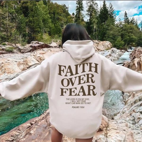 Faith Over Fear Christian Hoodie Christian Sweatshirt Jesus Hoodie Trendy Hoodie Bible Verse Shirt Unisex Aesthetic Clothes 250819BJ