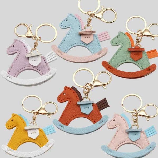 Cute Fashion Women Mens Cartoon Keychain Car Keyring Bag Pendant Charm Leather Animal Keyfob Sister Best Friend Gift Z250822