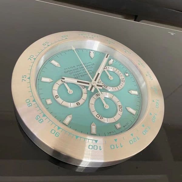 Luxury Wall Clock decor home Green Clock Modern Metal Wall Watch For Home Office Decor Large Tif Blue Accent Silent Movement W250924 Desk Y260530+1