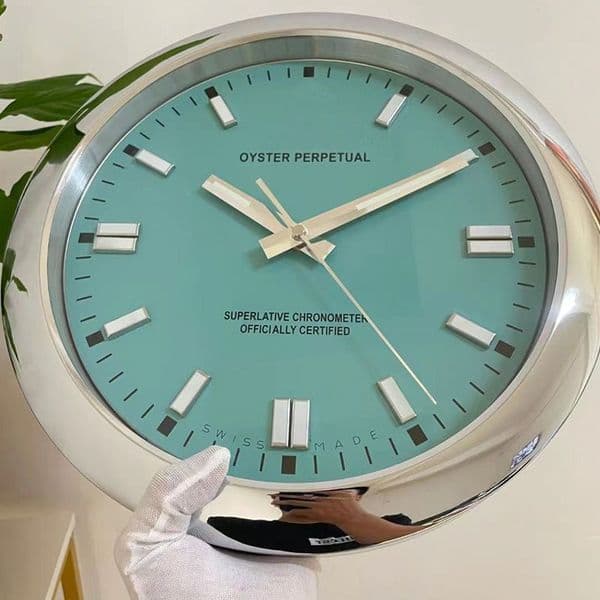 Luxury decor home Green Clock Modern Metal Wall Watch For Home Office Decor Large Tif Blue Accent Silent Movement W250924 Desk
