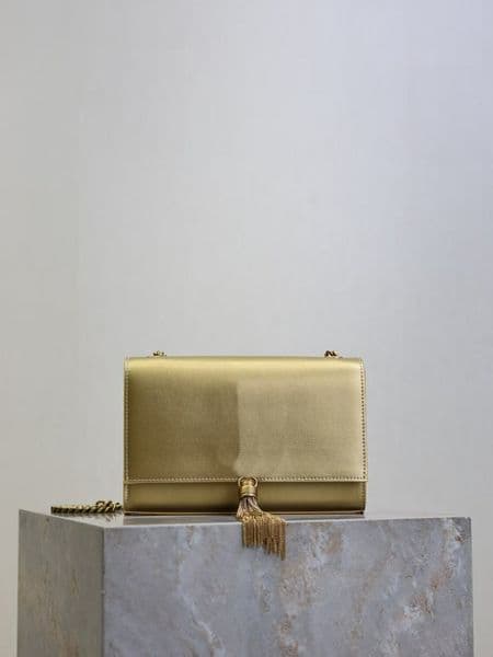Top-notch Designer Shiny Gold Tassel Shoulder Bags Smooth Leather Evening Handbags Gold Hardware Buckle Heavy Chain Cross Body Bags Women Luxury Dinner Baguette Bag