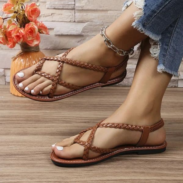 Flat Sandals Summer 2024 Solid Color Woven Herculean Fliptoe Sandal Wear Beach 250820