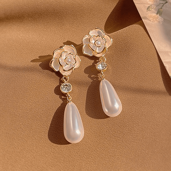Designer Earrings Jewelry Jewellery Korean Influencer Minimalist Camellia Pearl Earrings Women Cool Niche Vintage S925 Sterling Silver Post Earrings Elegant Gif