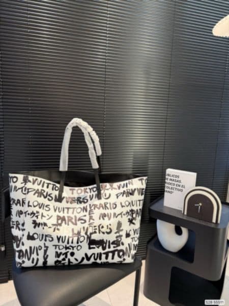 Classic shopping bag graffiti tote bag handbag shoulder bag 44x34cm