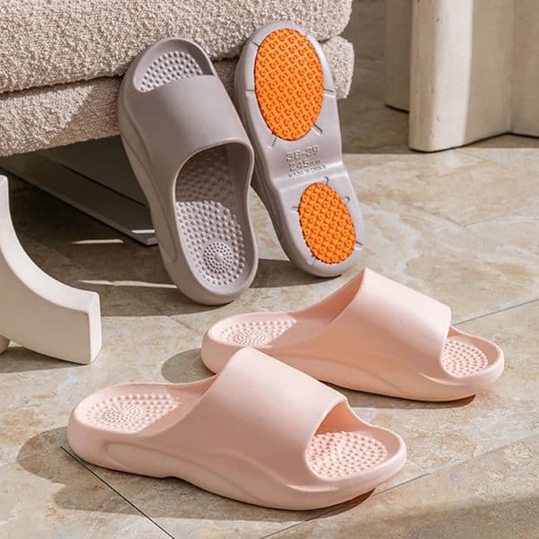 2025 Non Slip Home Bathroom Slipper Summer Flat Heel Massage Shoes Woman Portable Soft Sole Beach Flip Flops 250304