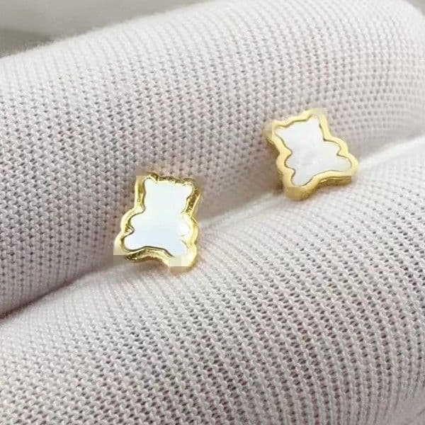 Cute white shell very small girl boys simple designer letter heart bear stud 18K gold silver earrings 316L stainless steel woman man teenage jewelry gift daily outfit