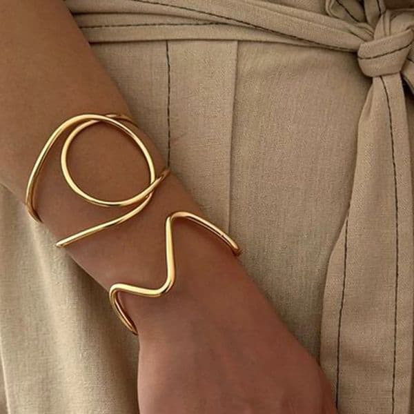 Gold Plated Stainless Steel Smooth Line Wrapped Hydraulic Bangle Cuff Bracelet Bijoux Femme Waterproof Jewelry 250314