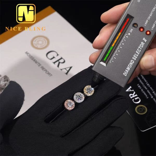 Fashion Hip Hop Jewelry 925 Sterling Silver Ear Studs VVS Moissanite Diamond Claw Setting Stud Earring for Women