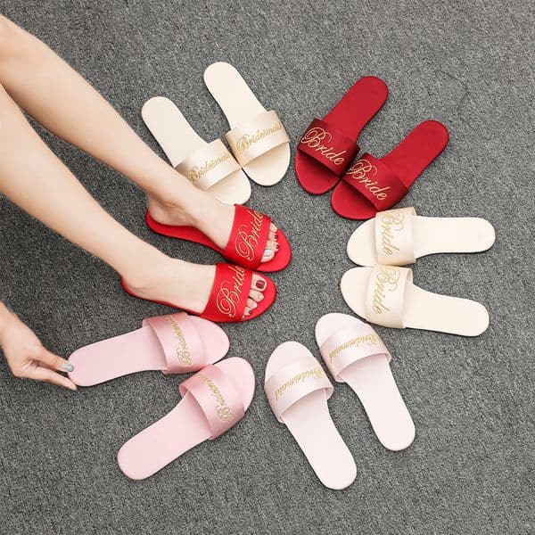 Designer Slippers 2025 Women's Embroidery New Bridesmaid Silk Red Slippers Fashion Wedding Bridal Morning Dress With Shoes Female Trend
