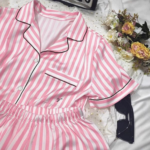 2026 Womens Pajama Set Summer 2Piece Short Sleeved Top And Synthetic Silk Satin Soft Stripe Printed Home Clothes Free Shipping