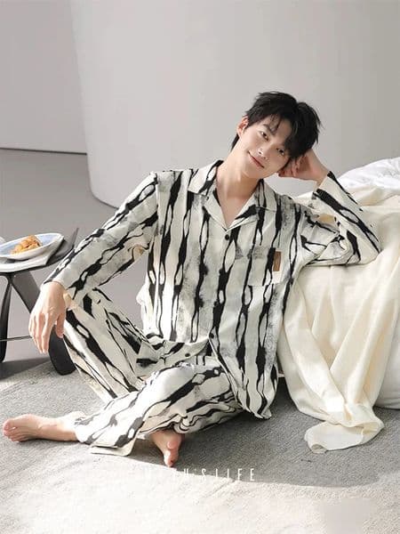 Mens pajamas a loose fitting home clothing set with long sleeves for spring autumn and winter suitable men to wear 250320