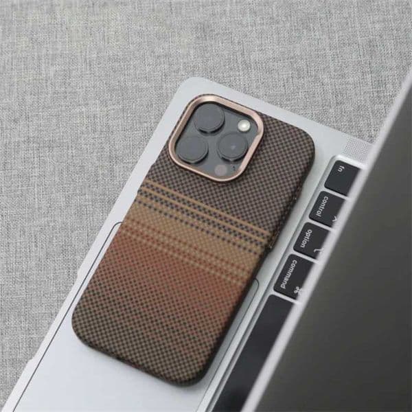 Luxury 3D carbon fiber rescue phone case suitable for 14 15 16 Pro Max metal lens matte wireless charging shockproof coverXJ250321
