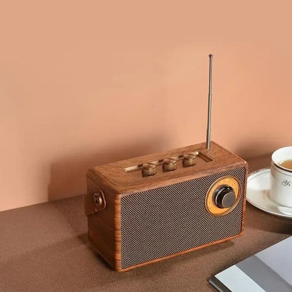 2024 Creative Broadcasting Ser Vintage Wooden Bluetooth Ser Outdoor Travel Camping Home Decoration Stand USB Drive 250320