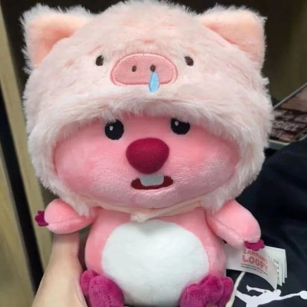 28cm Kawaii Beaver Loopy Doll Snatchy Pig Hat Girl Schoolbag Plush Toy Pendant Cute Christmas Gift Anime Plugin 250319BJ