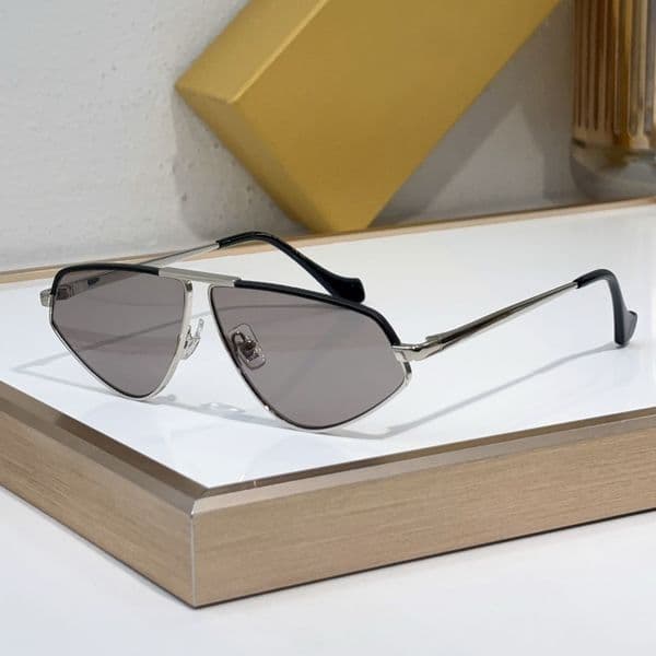 Sport Shield Pilot Sunglasses Silver Grey Luxury Men Designer Sunglasses Shades Summer Sunnies UV400 Protection Eyewear
