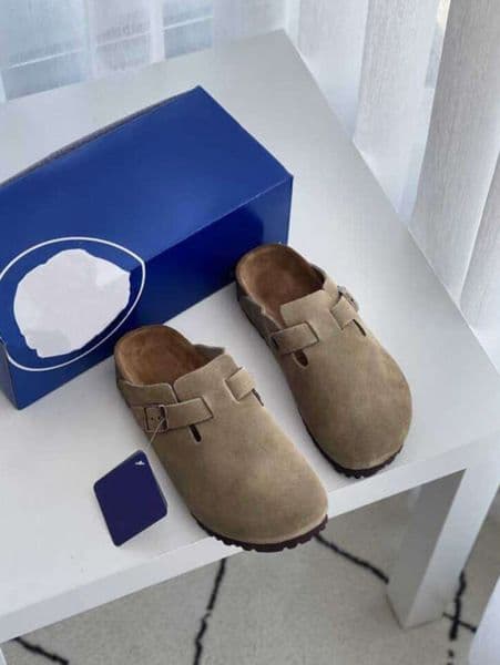 2025 Designer clogs slippers sandals summer sandal leather slide indoor buckle strap flats cork casual slipper flat sliders clog pXAX